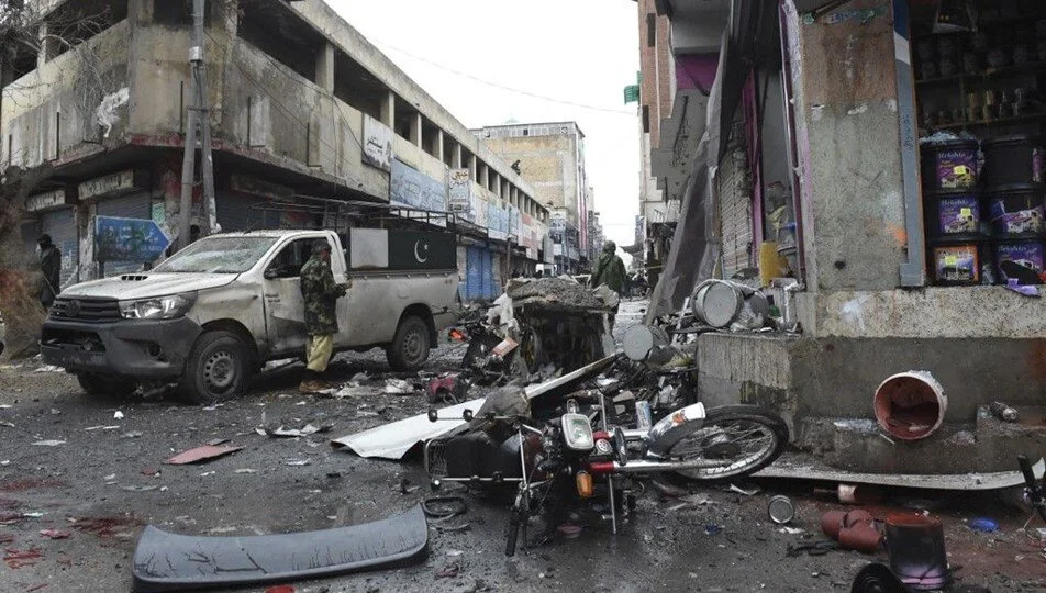 Pakistan'da bombalı saldırıda 9 kişi yaralandı