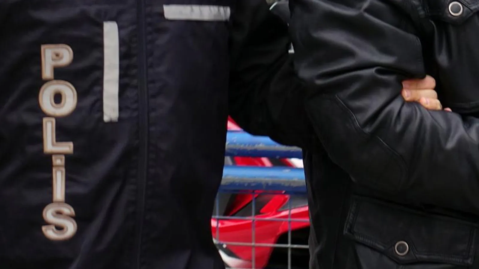 Interpol tarafından kırmızı bültenle aranan 42 kişi yakalandı