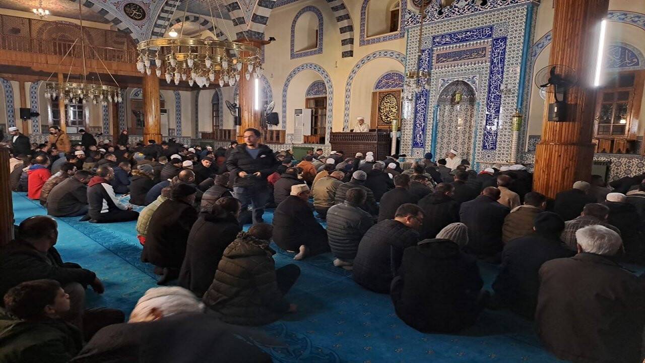 Sabah namazında dua edildi