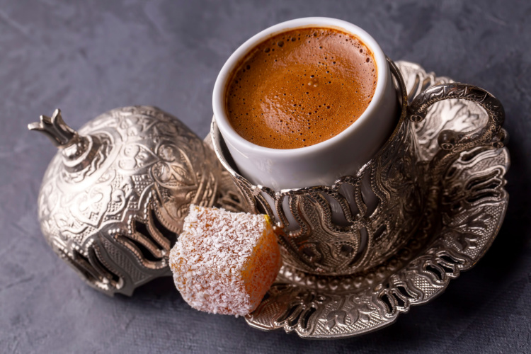 Türk kahvesini köpüklü yapmanın püf noktası bakın neymiş