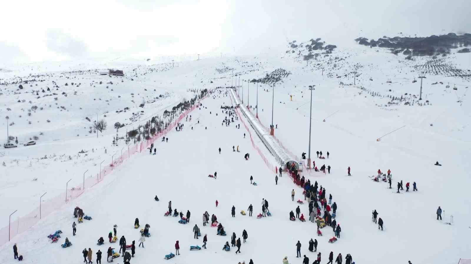 Türkiye’nin en ekonomik kayak merkezi: Vatandaşların akınına uğradı
