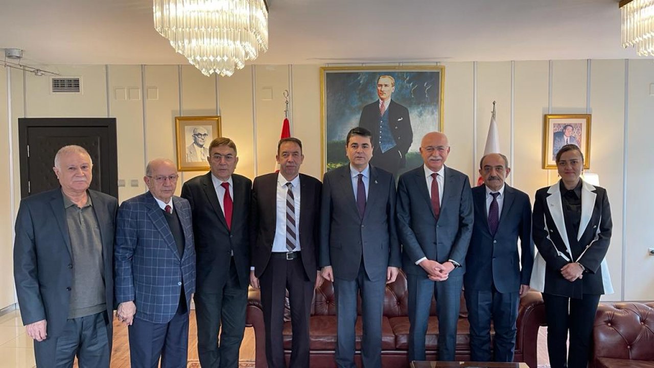 Eski Başkan Çat, Seydişehir'e yeni partisinden aday oldu