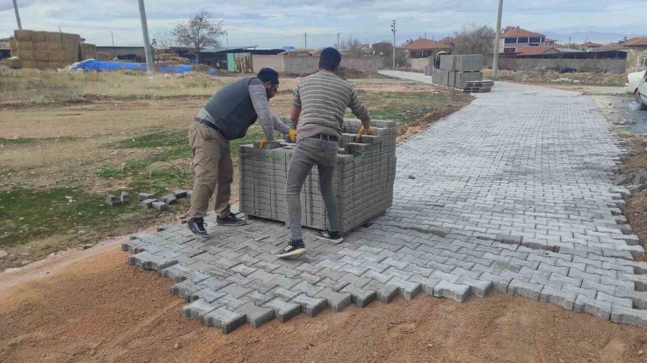 Ereğli Belediyesi kilitli parke yol çalışması gerçekleştirdi