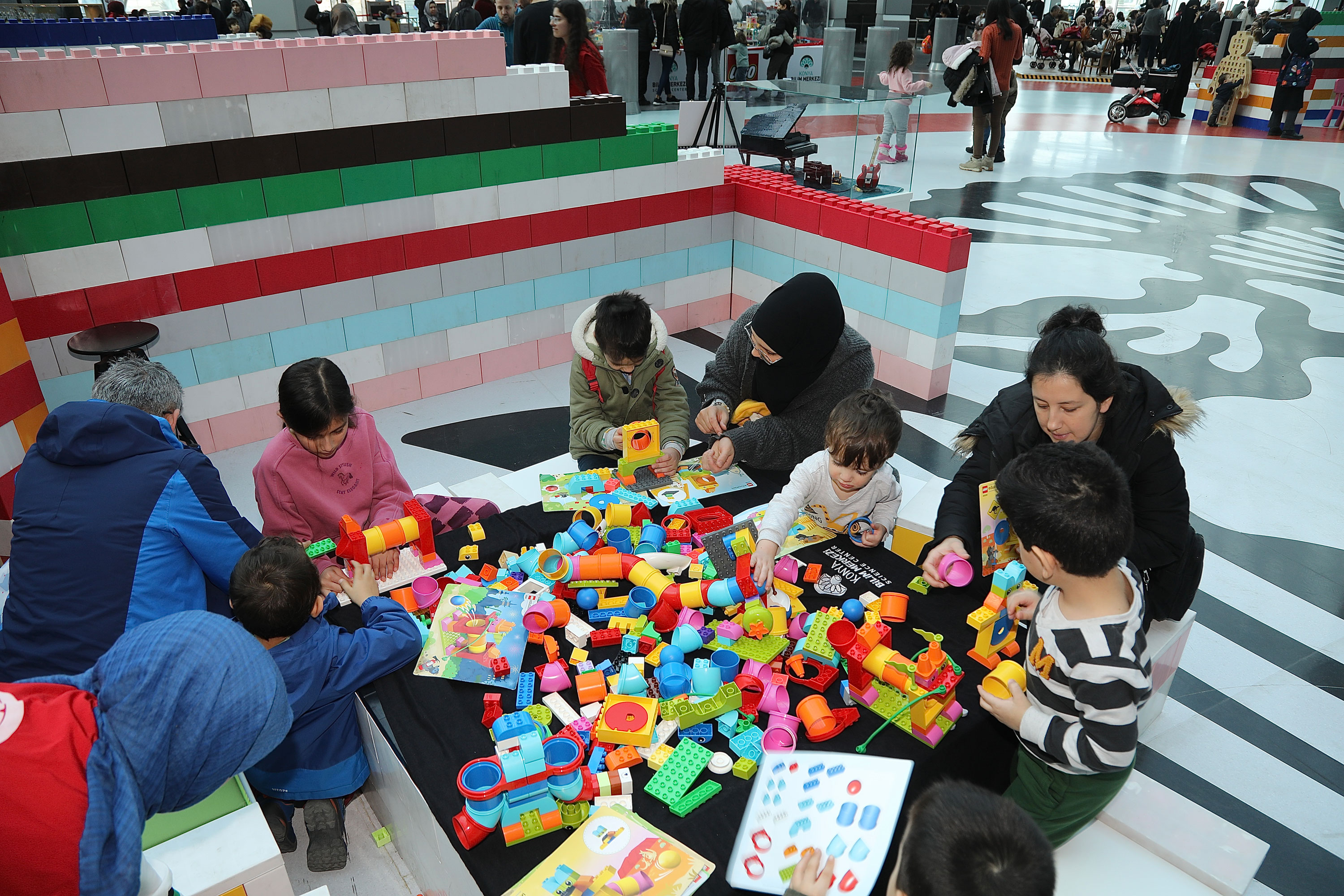 LEGO Bilim Konya'da çocukları bilimle buluşturuyor