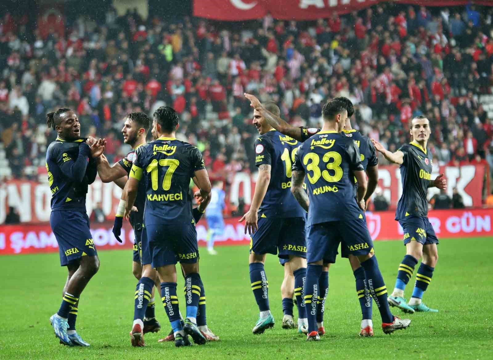 Trendyol Süper Lig: Antalyaspor: 0 - Fenerbahçe: 2