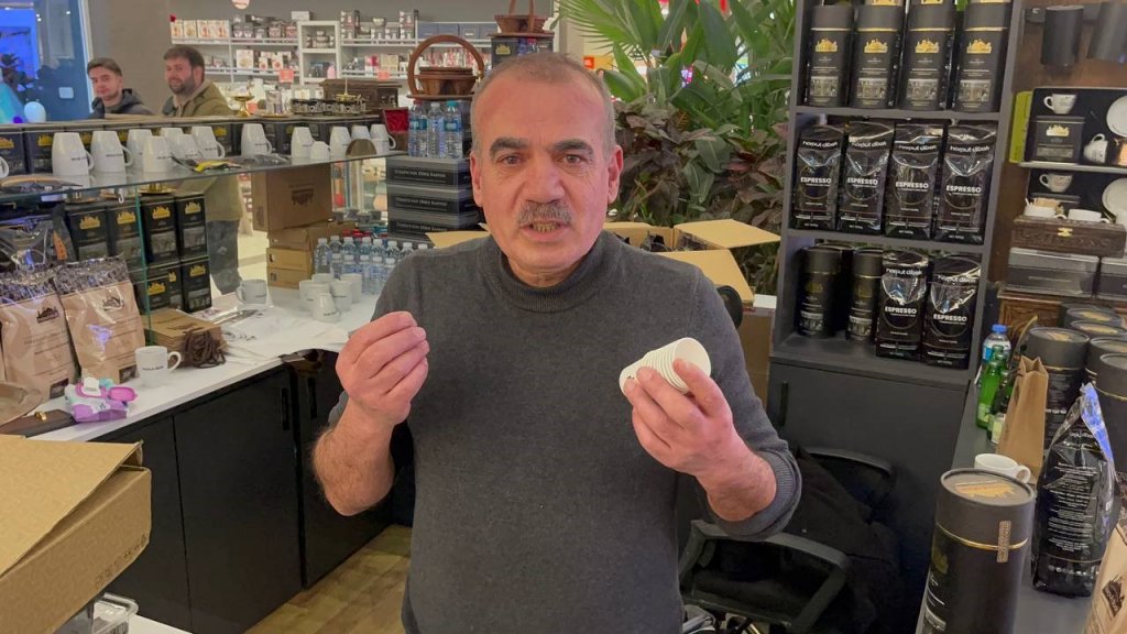 Edirne’de kahve dükkanında fincana tükürmesiyle gündeme gelen işletmeci konuştu