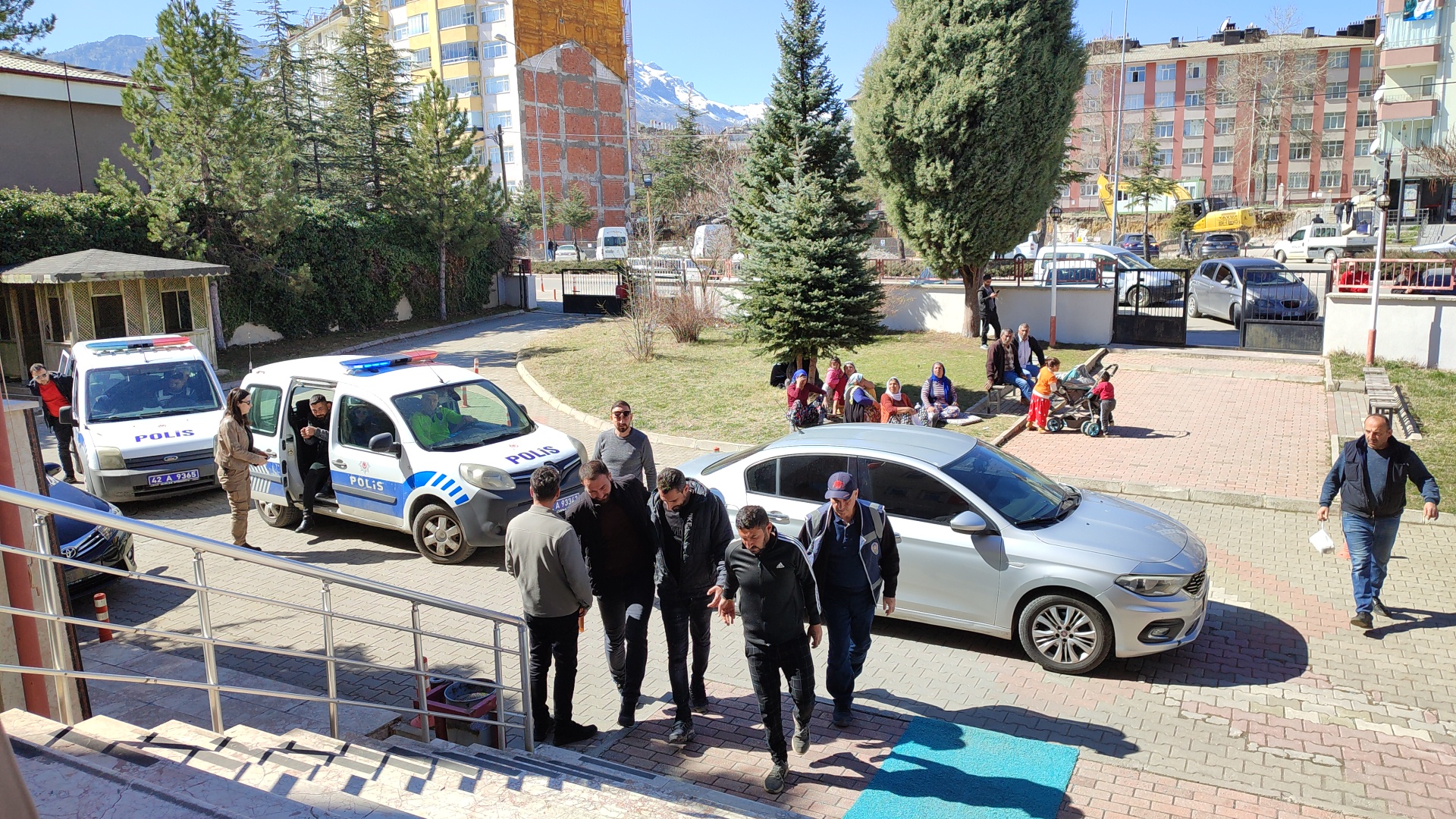 Konya'da uyuşturucu operasyonu: 4 gözaltı
