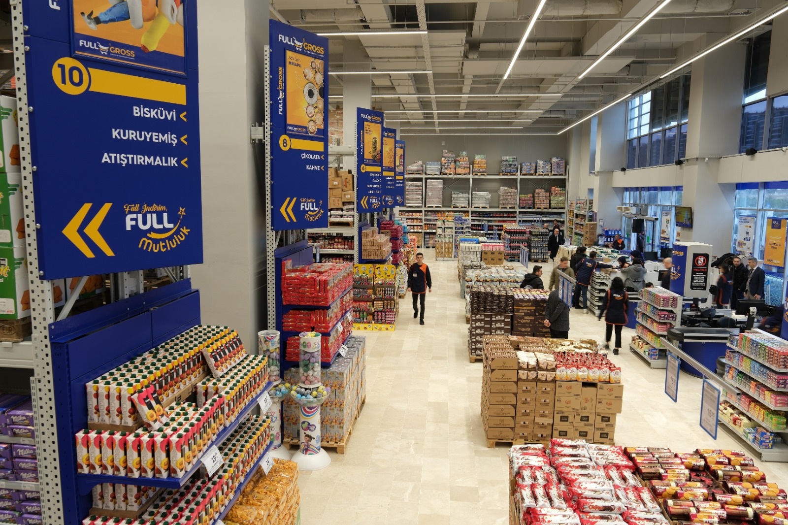 Akyurt Süpermarket  büyümeye devam ediyor