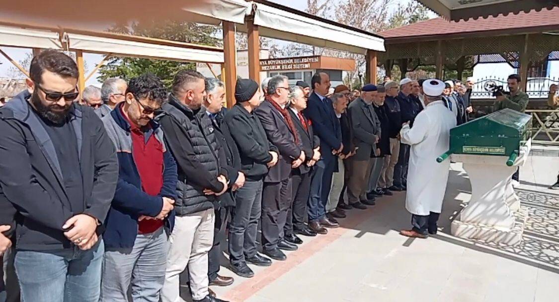 Mevlana aşığı Hollandalı gazeteci Konya’da toprağa verildi