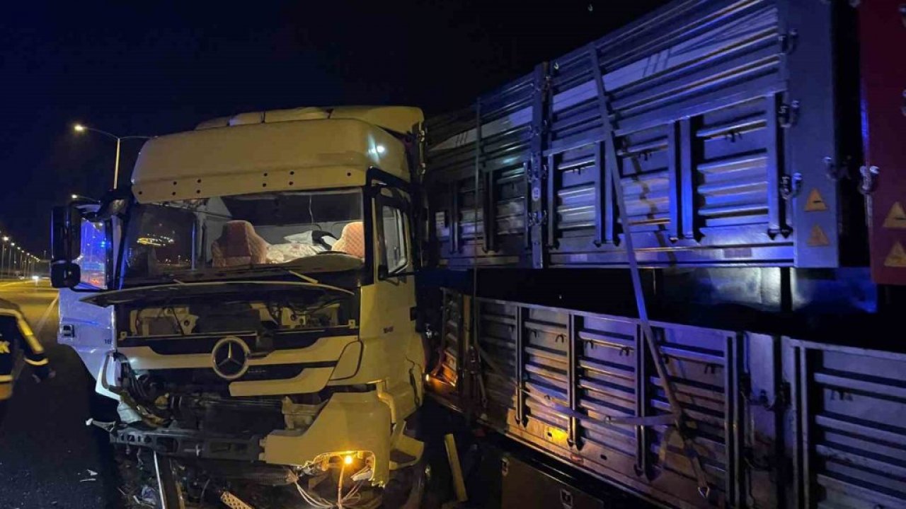 Konya'da trafik kazası: Tır bariyerlere çarptı: 1 yaralı