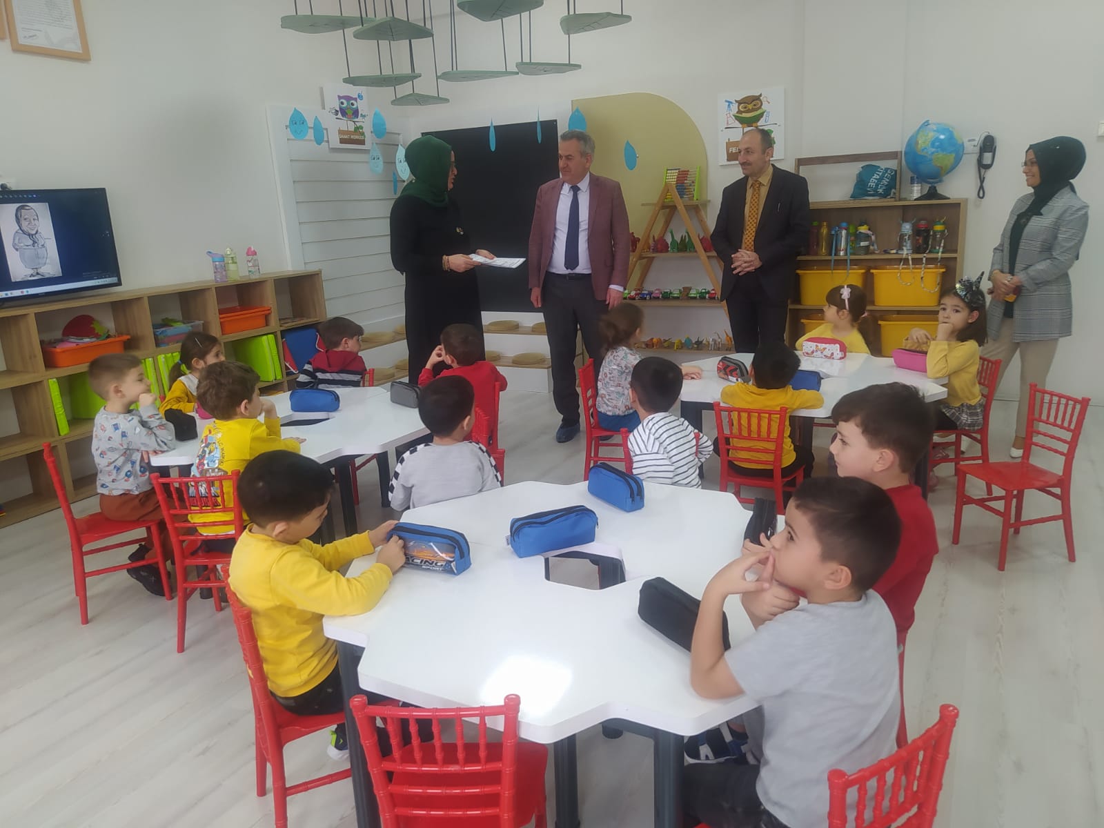 İl Müdürü Yiğit Selçuklu'da okul ziyaretlerini sürdürüyor