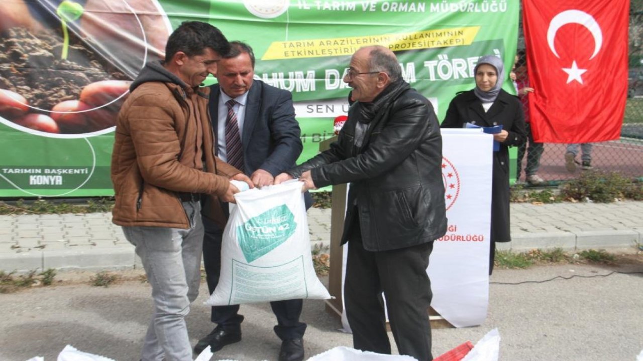 Konya'da çiftçilere kuru fasulye dağıtılmaya başlandı