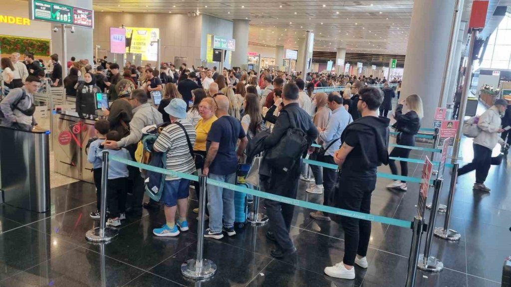 İstanbul Havalimanı’nda iğne atacak yer yok
