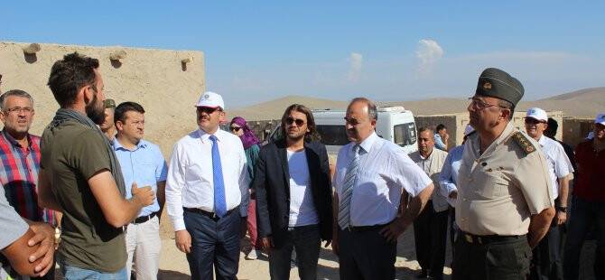 Vali Erol "Vahyin İzinde" Ekibini Ziyaret Etti