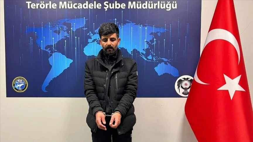 Ulusal seviyede yakalama kararı olan PKK üyesi Kopal Türkiye'ye getirildi