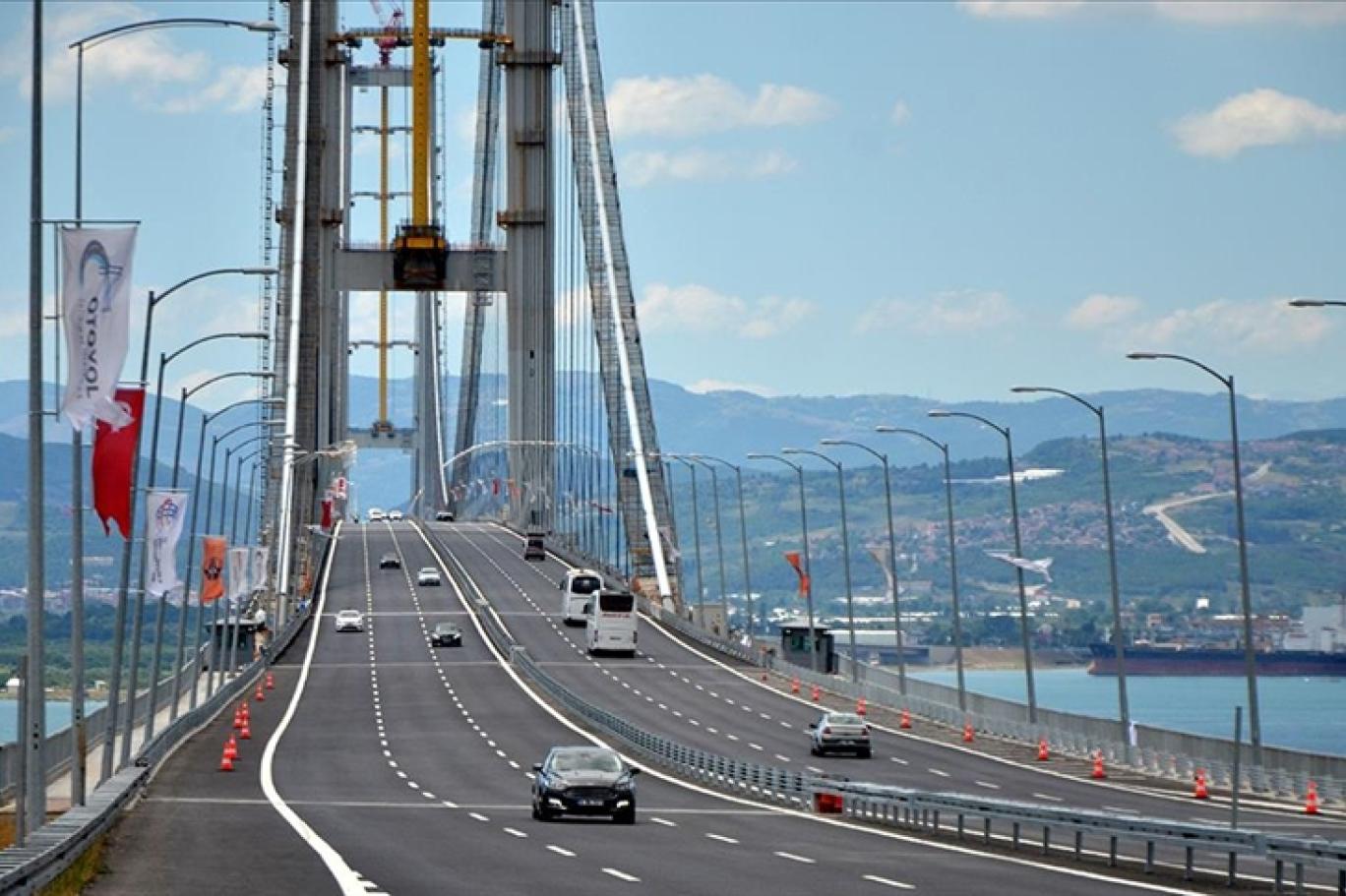 Bakan Uraloğlu: Osmangazi Köprüsü'nden araç geçişinde rekor kırıldı