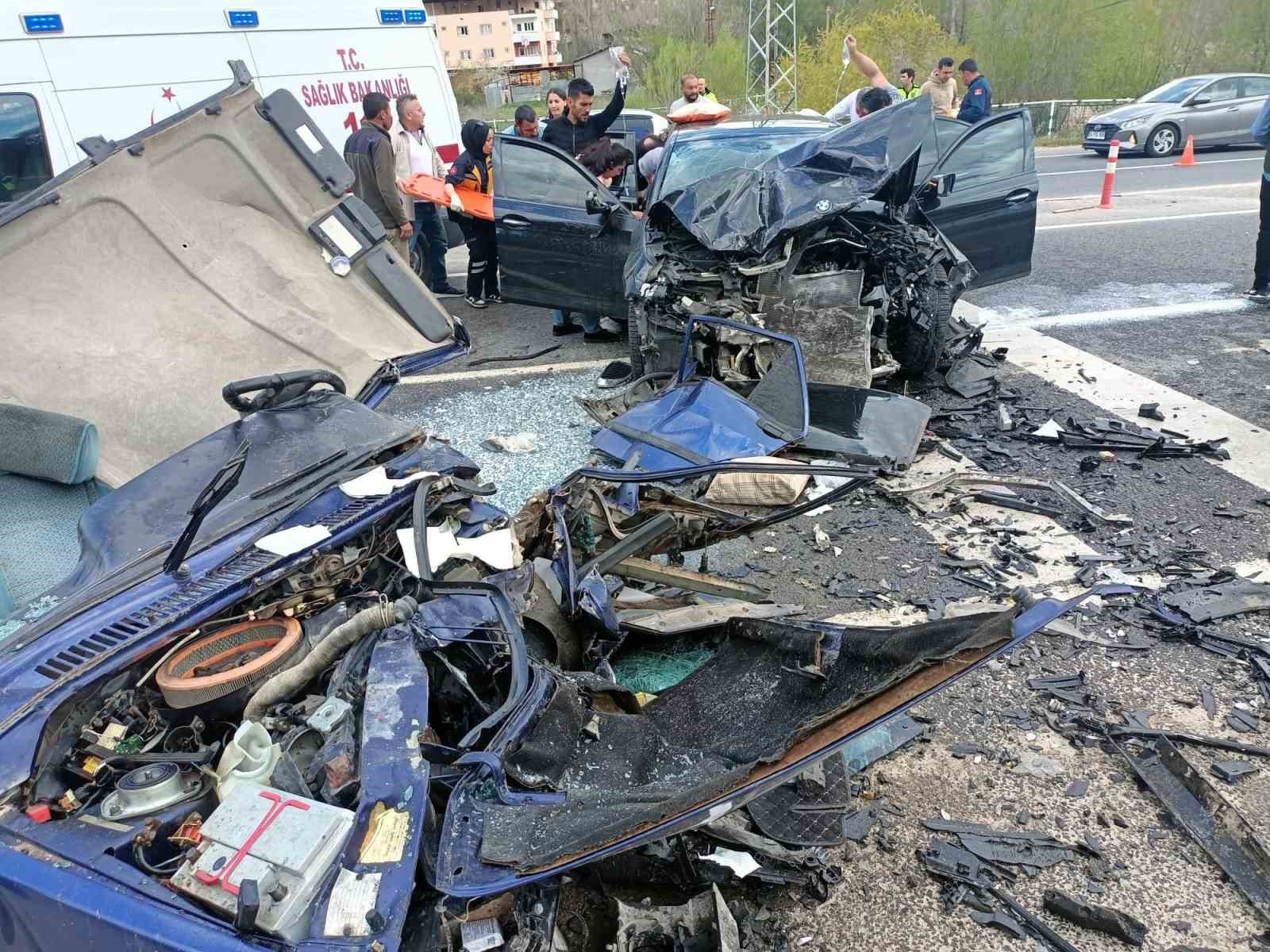 Malatya’da feci kaza: Ölü ve yaralılar var