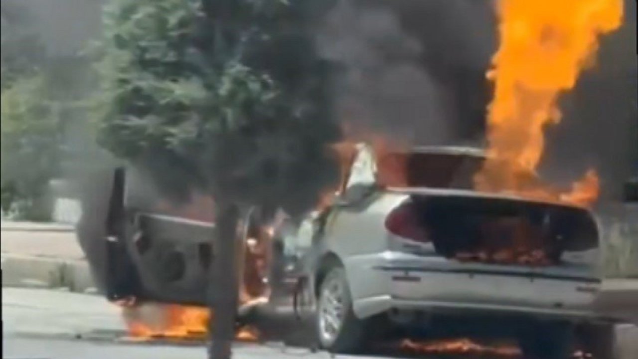 Konya'da seyir halindeki otomobil alev alev yandı