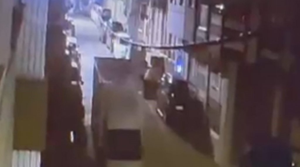 İstanbul’da işi bırakan DJ’ye silahlı saldırı kamerada: Eski patronunun tuttuğu tetikçi kurşun yağdırdı