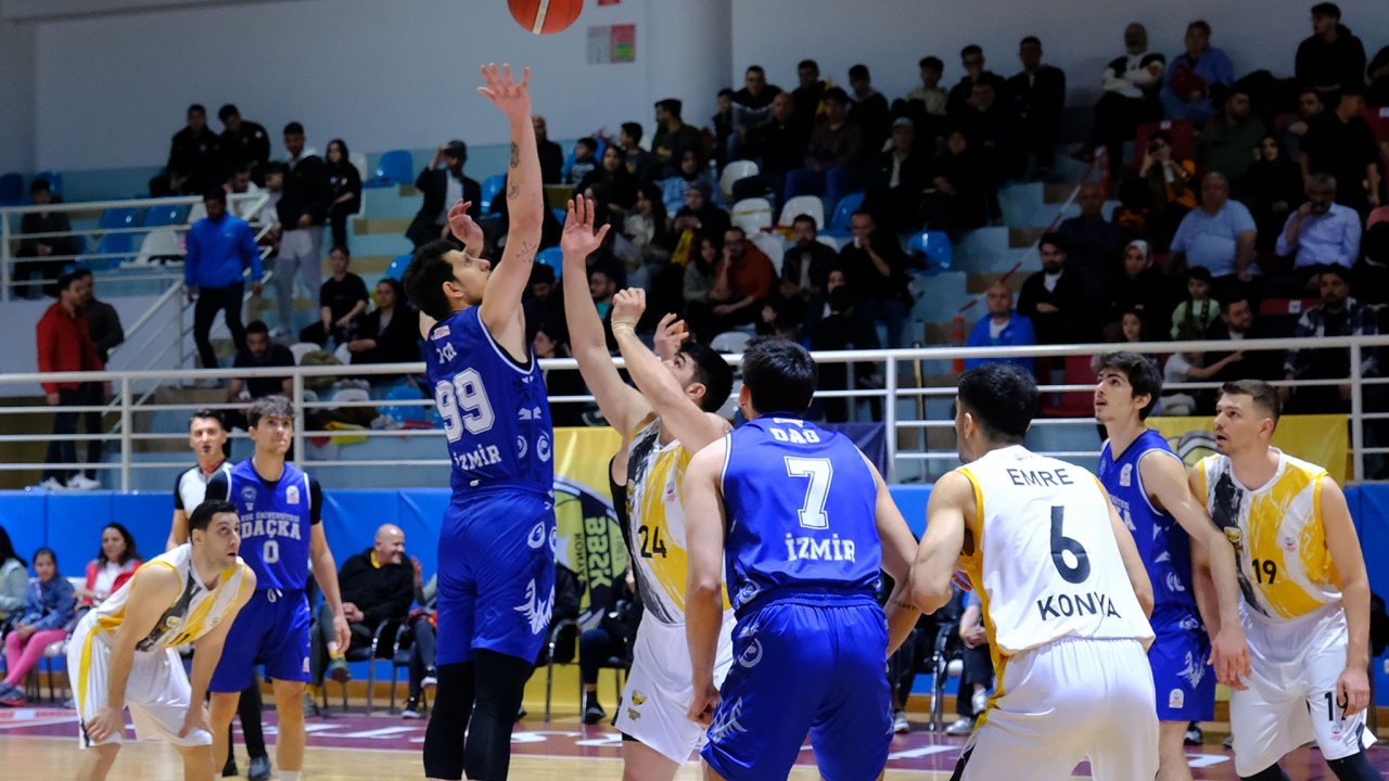 Konya Büyükşehir Belediyespor Basketbol tur için sahada