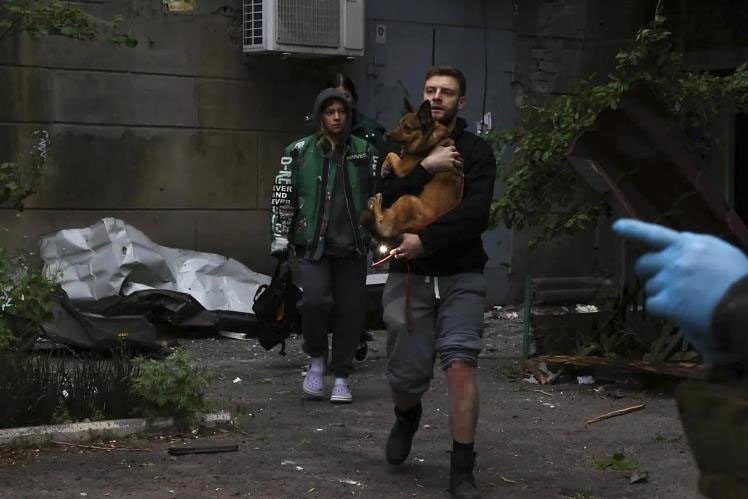 Rusya'dan Ukrayna'ya misilleme: Rusya'dan füze saldırısında 8 ölü, 29 yaralı