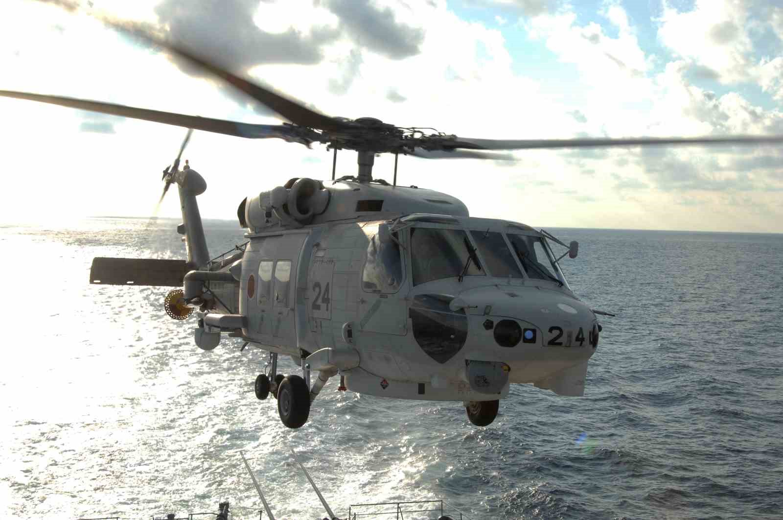 Japonya’da 2 askeri helikopter düştü: Ölü ve kayıplar var