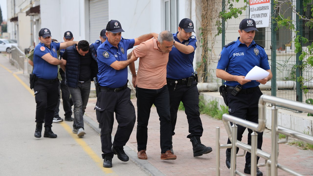 Tutuklanan CSeyhan Belediyesi Temizlik İşleri Müdürünün suç kaydı kabarık çıktı