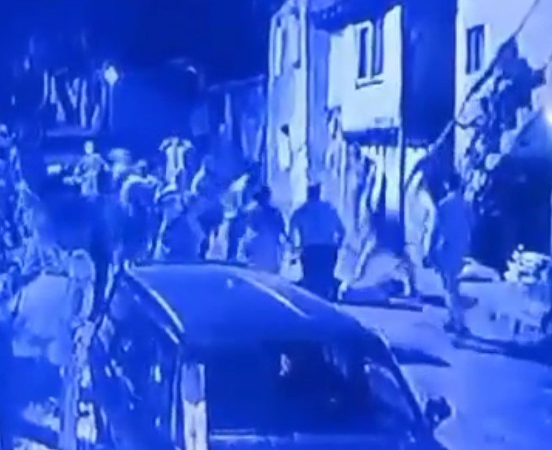 Kastamonu'da araç içerisinde baltalı kavga (TIKLA&İZLE)