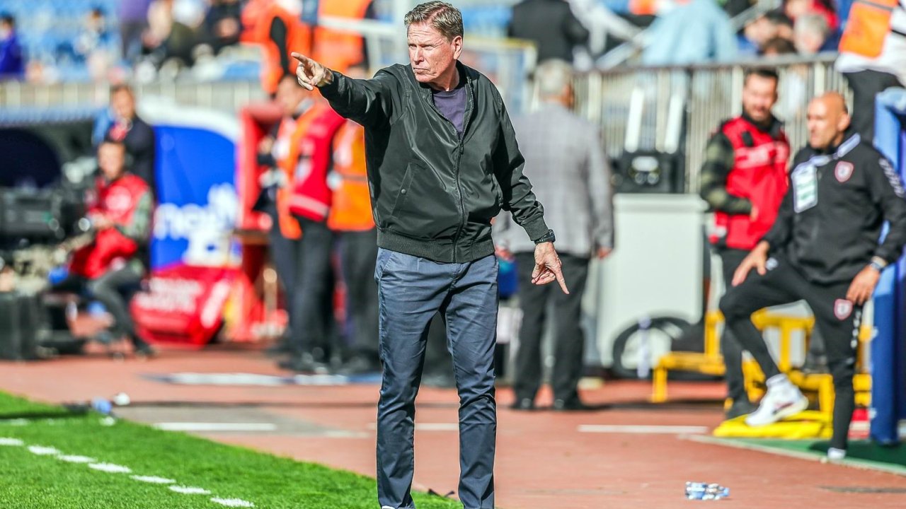 Süper Lig’deki tek yabancı teknik direktör kaldı