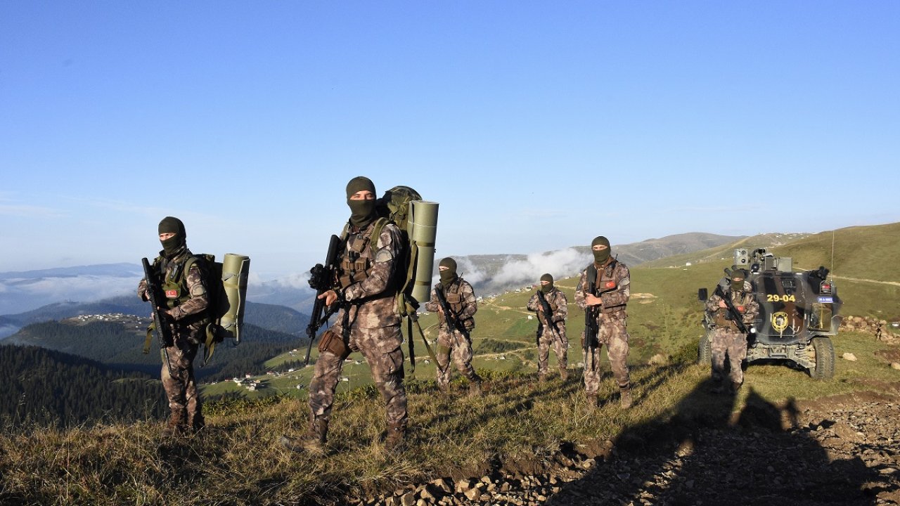 Irak'ın kuzeyinde Metina bölgesinde 2 PKK'lı terörist toprağa karıştı