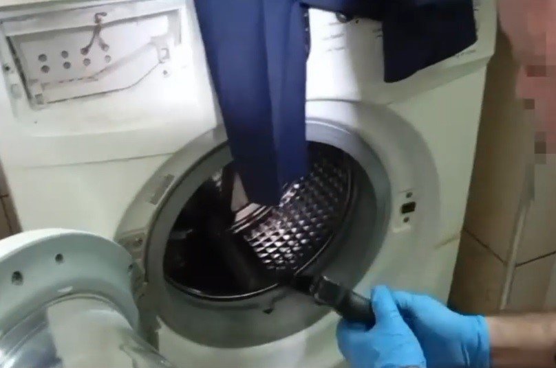 Çamaşır makinesinden cephanelik çıktı (TIKLA&İZLE)