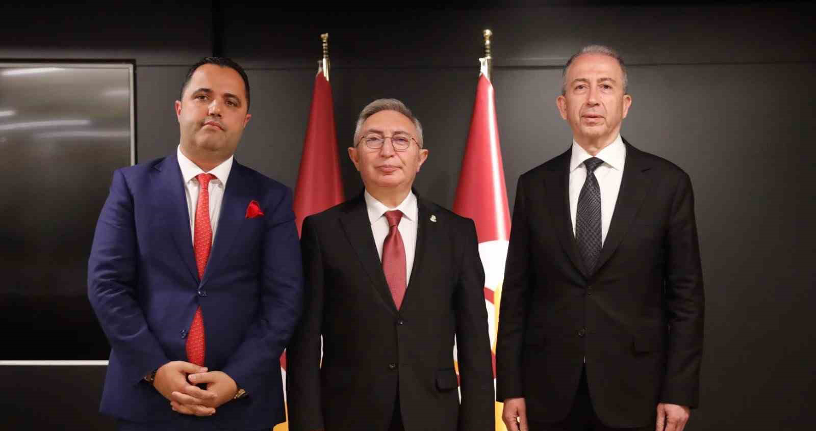 Galatasaray’da başkan adaylarının renkleri belli oldu
