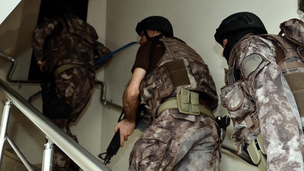 Emniyet düğmeye bastı! İstanbul'da PKK operasyonu: 21 gözaltı
