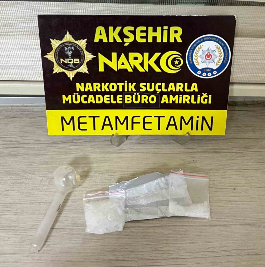 Akşehir'de uyuşturucu operasyonu: 3 gözaltı