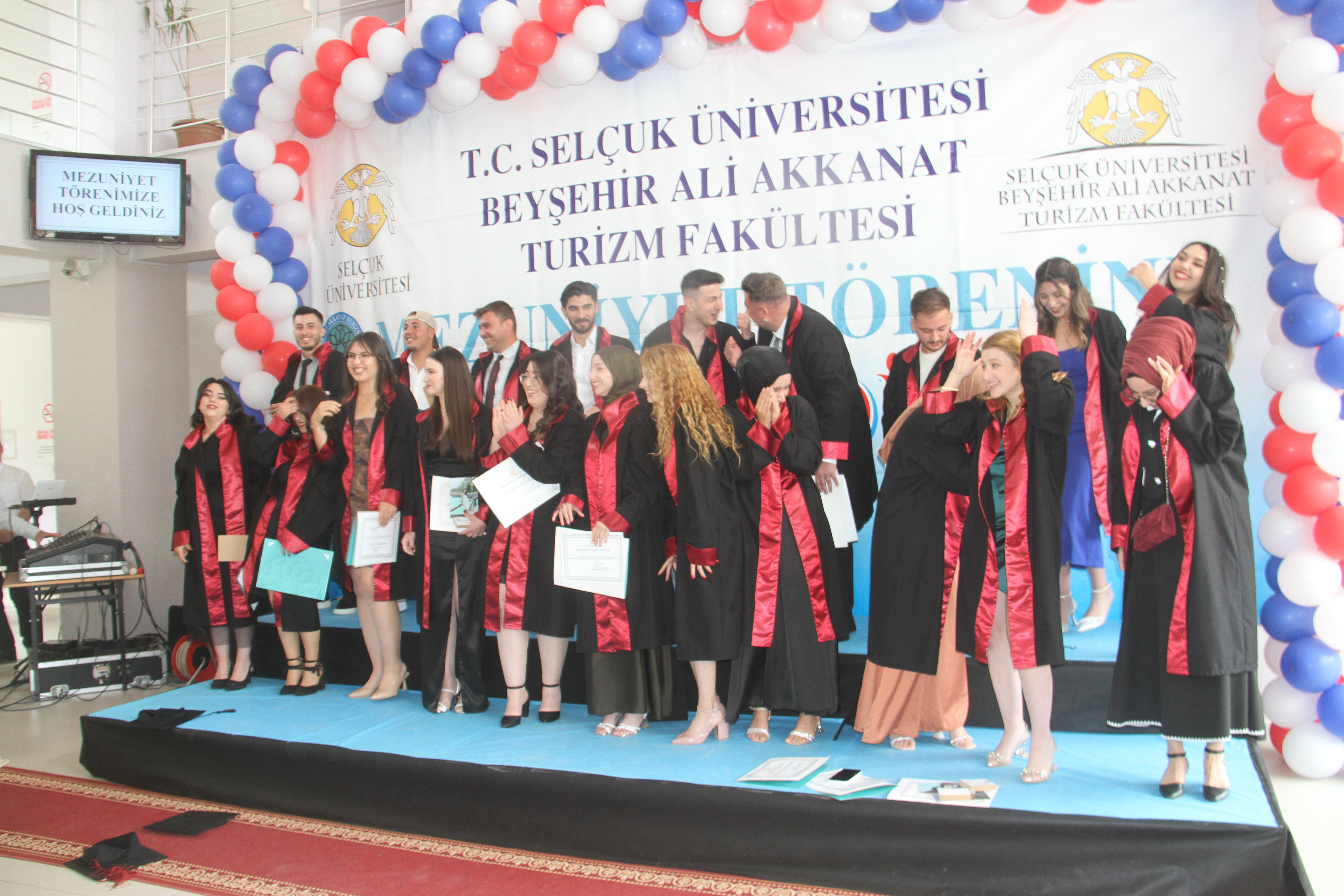 Beyşehir'de Turizm öğrencileri kep attı