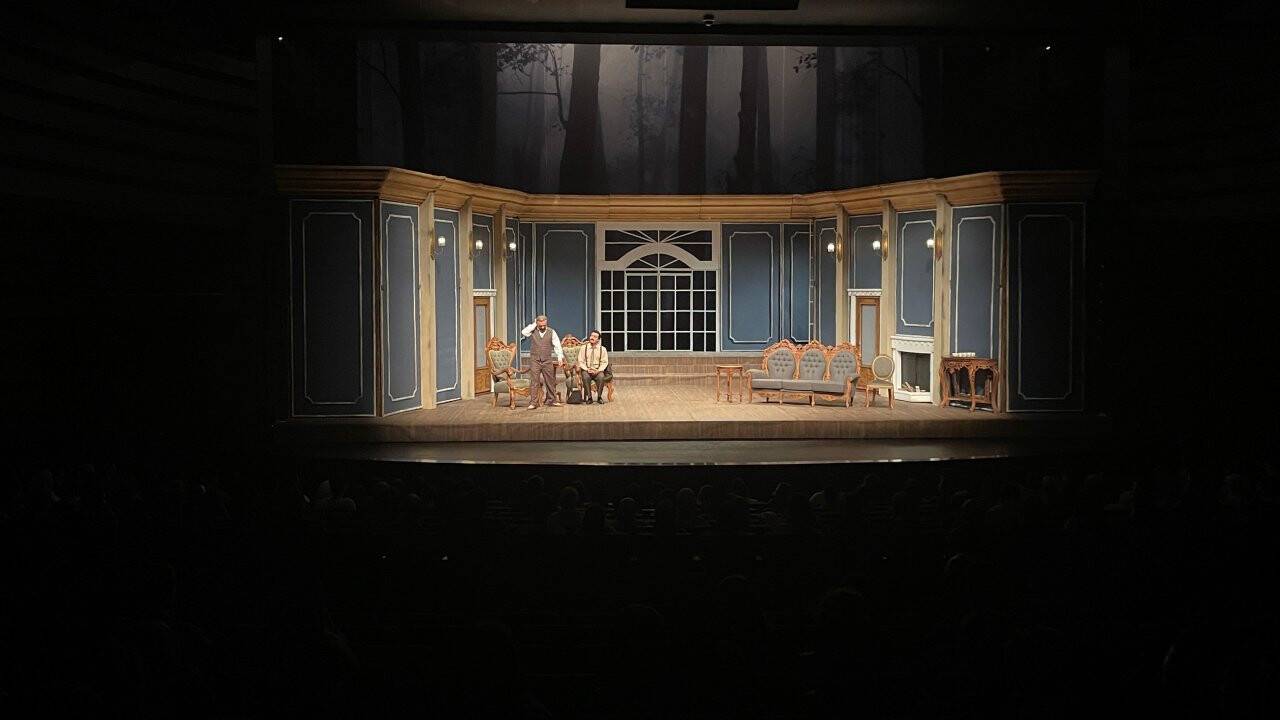 Usta Yazar Anıldı: Bir adam yaratmak oyunu Konyalılarla buluştu