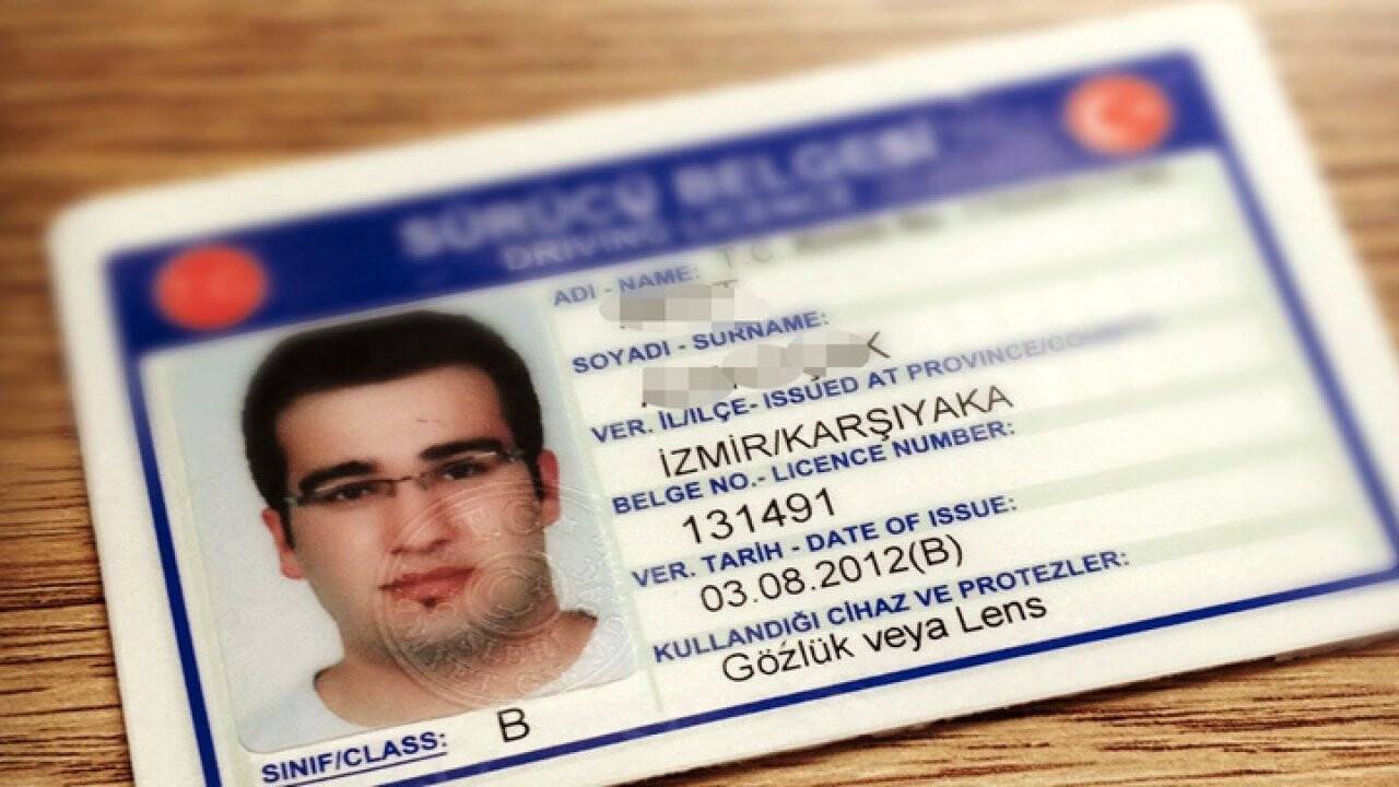 Eski tip ehliyetler kullananlara kötü haber! Geçersiz sayılacak