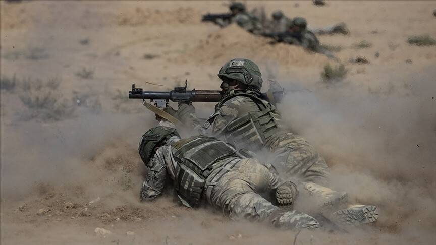 Fırat Kalkanı bölgesine taciz ateşi açan 3 terörist etkisiz