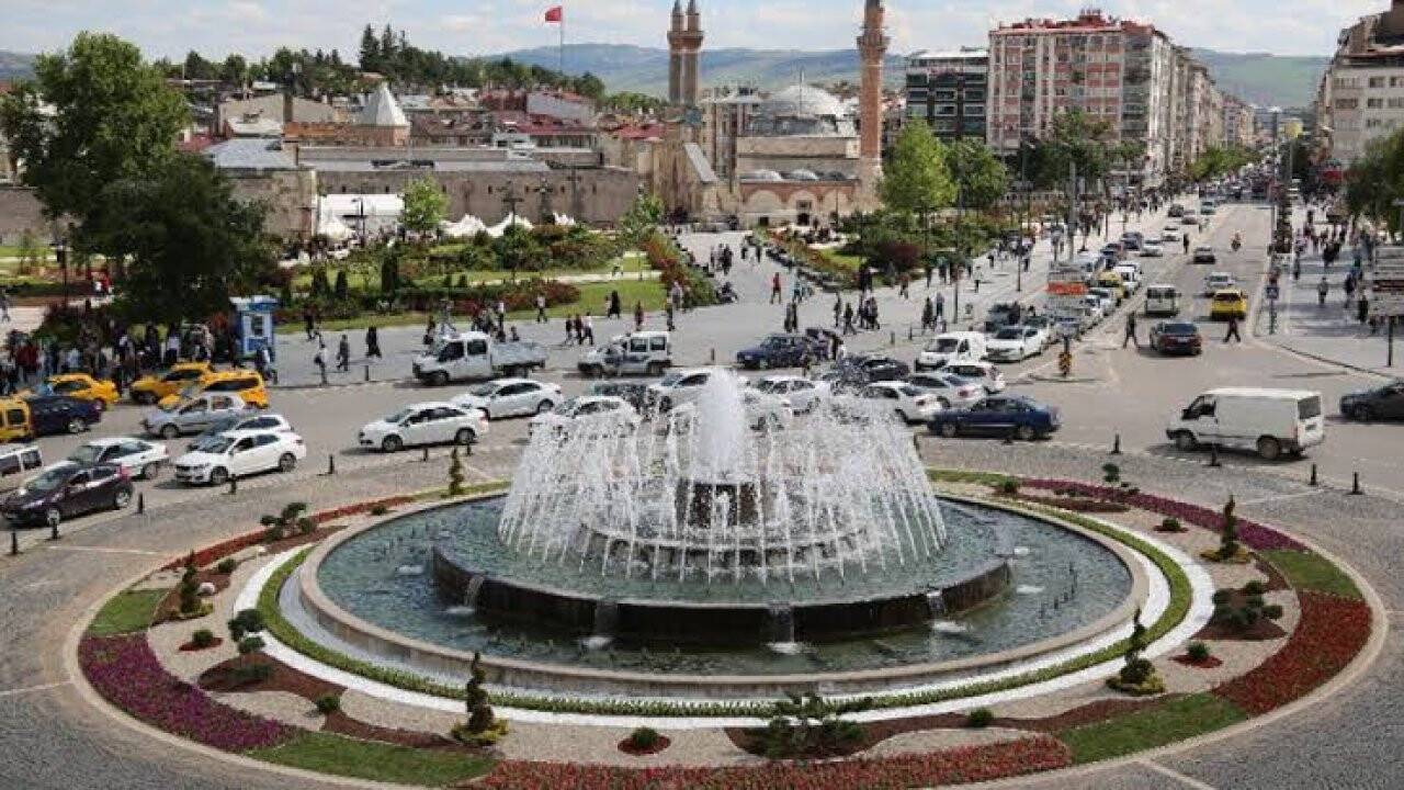 Sivas’ta kazanan AK Parti oldu