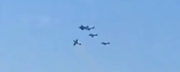 Portekiz'de gösteri uçuşu yapan 2 uçak çarpıştı