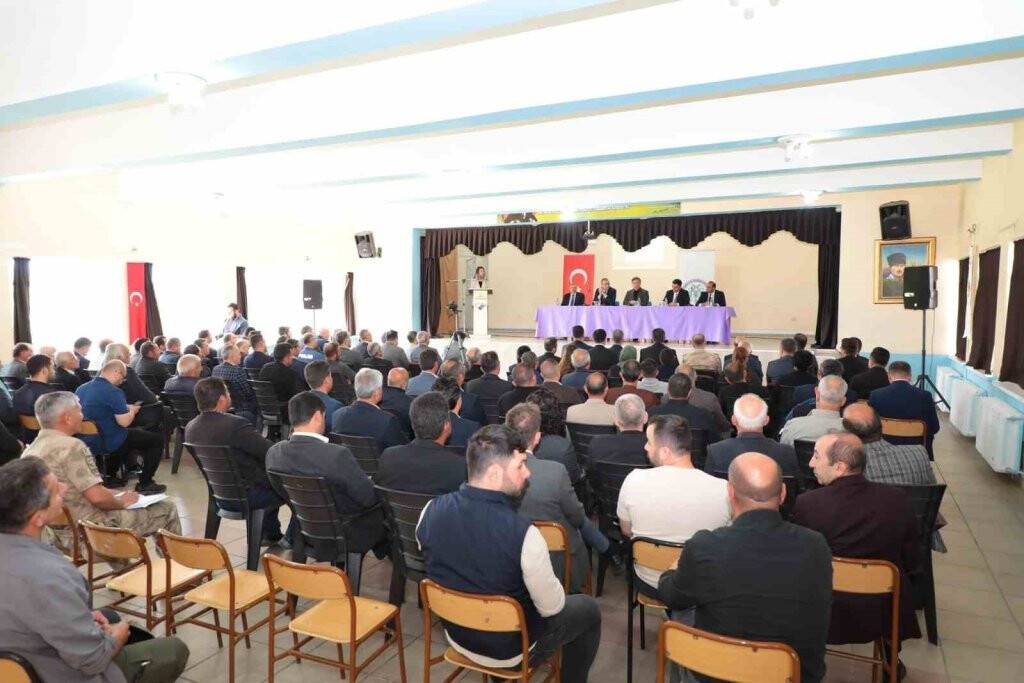 Dersten kaçtılar valiye yakalandılar!