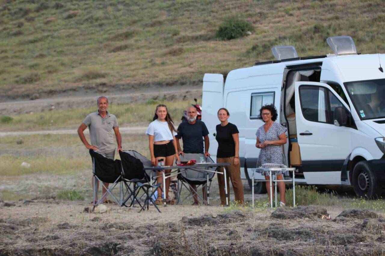 Fransız turistler Türkiye'nin nazar boncuğunda