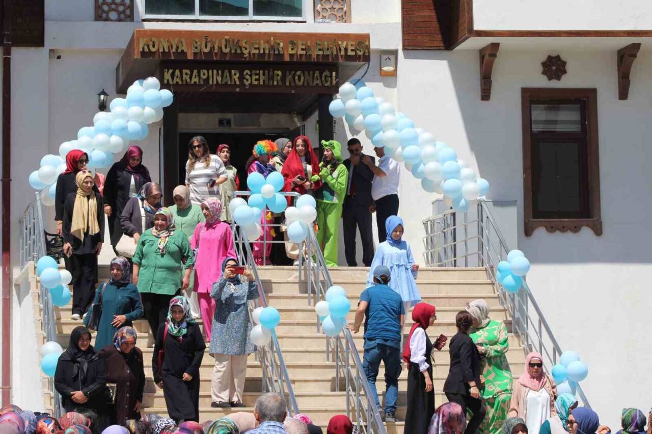 Konya'nın ilçesinde Halk Eğitim Merkezi kursiyerlerinin sergisi açıldı