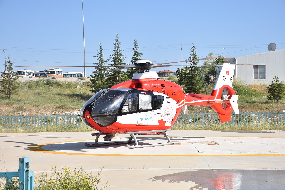 Karaman'da ambulans helikopter KOAH hastası için havalandı