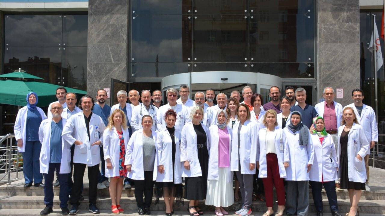 Medova Hastanesi'nden 8. yıl kutlaması