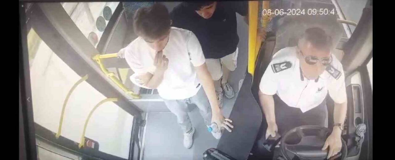 YKS’ye geç kalan öğrenci için güzergahını değiştirdi