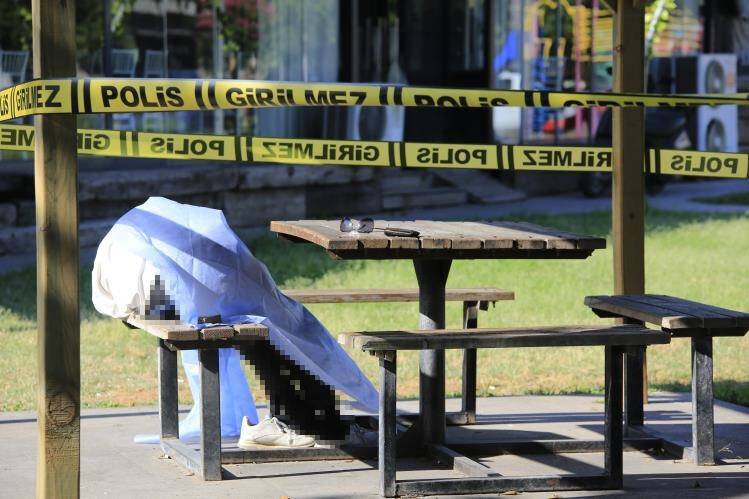 Ölüm bankta yakaladı, geriye gözlük ve cüzdanı kaldı