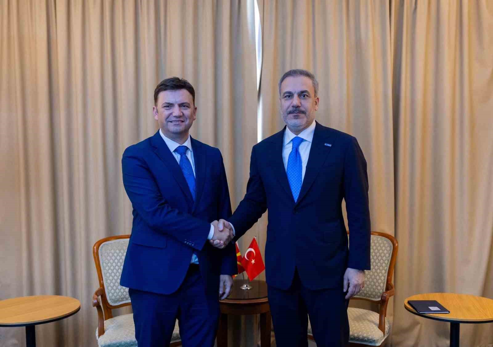 Fidan, Kuzey Makedonya Dışişleri Bakanı Osmani ile görüştü