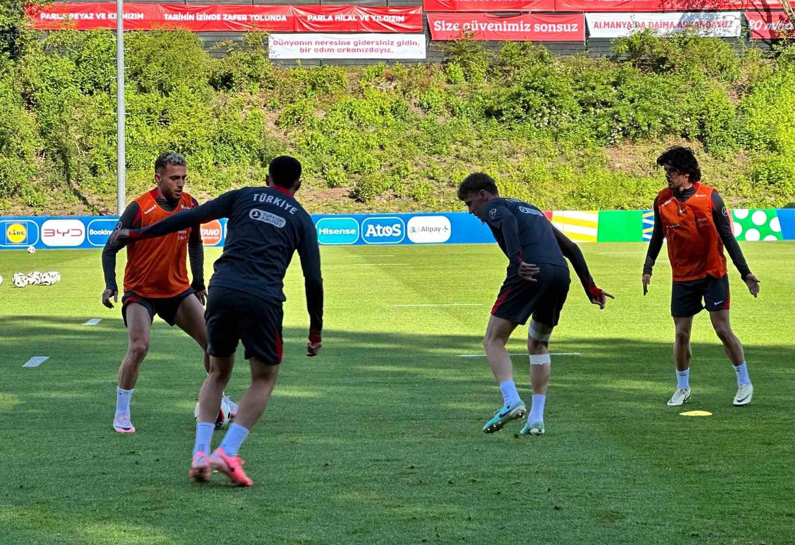 A Milli Futbol Takımı, Gürcistan maçının hazırlıklarını sürdürdü