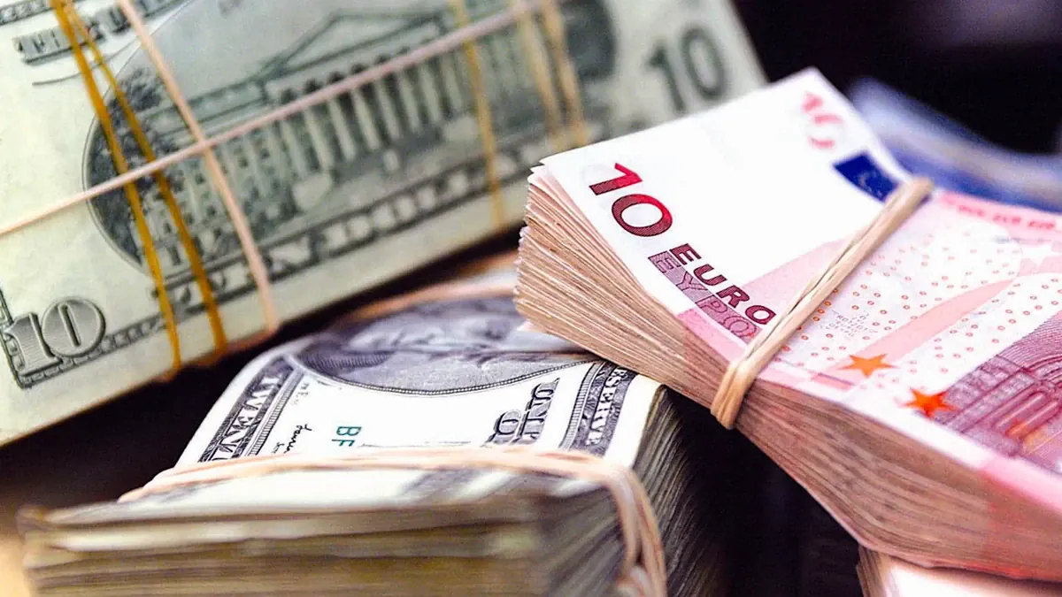Döviz kurları güne yükselişle başladı